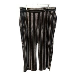 Roz & Ali Black/White Striped Wide Leg Capri Pants, 1x